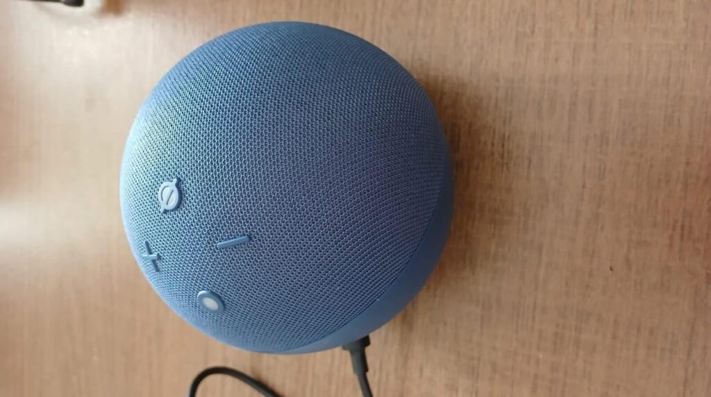 Echo Dot tem microfone de qualidade?