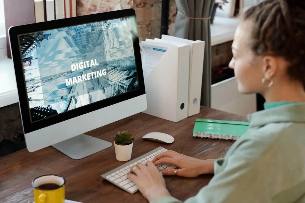 Monitor 4K para Trabalho: Aumente sua produtividade
