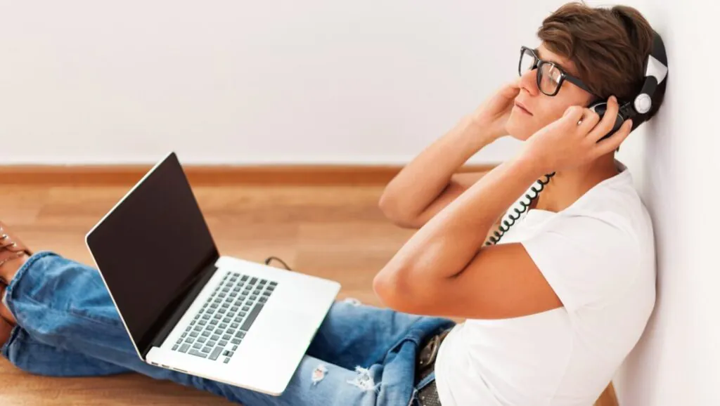 5 Motivos para trocar o rádio tradicional por Ouvir Rádios Online