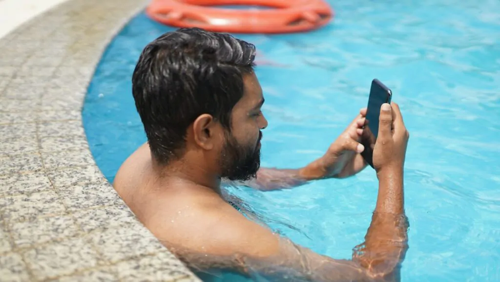 O Poco X7 Pro é à prova de agua